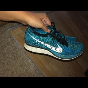 Nike flyknit racer shoes